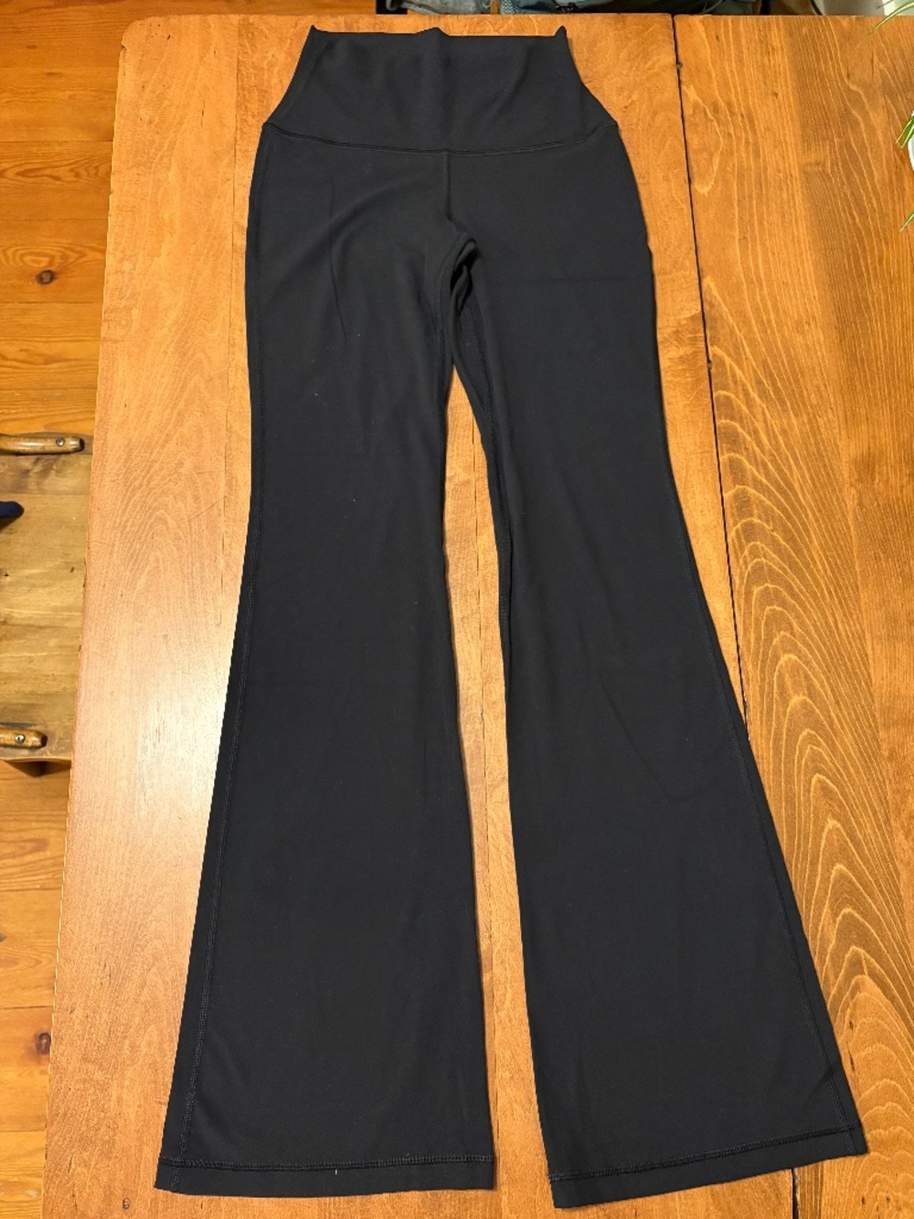 Aritzia flare leggings - size 4